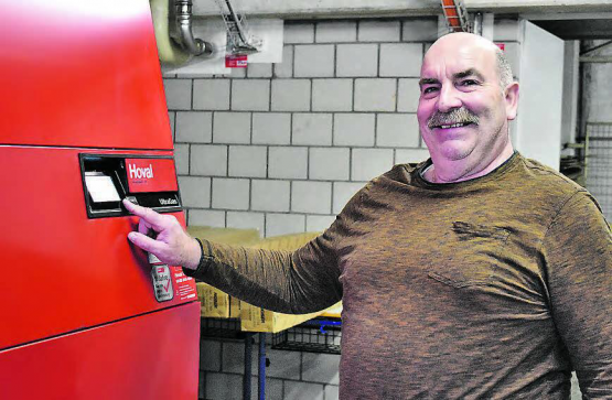 Auch die Gasheizung im Untergeschoss des Primarschulhauses, welcher sämtliche Gemeindeliegenschaften angeschlossen sind, gehört zu Herbert Schaffhausers Aufgabengebiet.