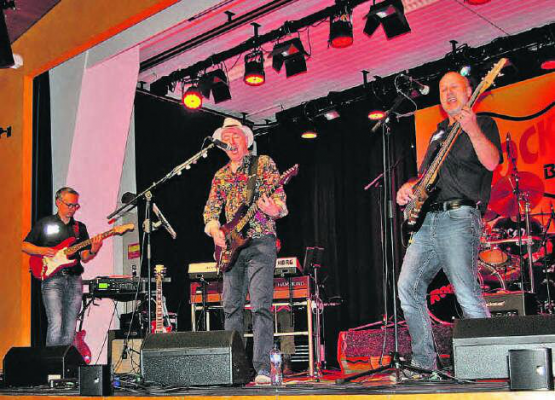 The Rock66 liessen das Forum in Seon vor Begeisterung beben. (Bilder: hh)