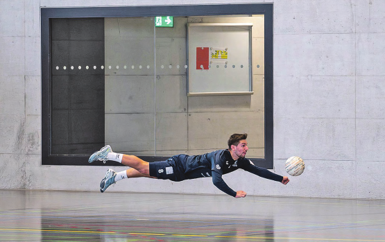 Silvan Bisig und seine Teamkollegen vom STV Oberentfelden erkämpften sich zum Saisonstart zwei Siege. (Bild: Jessica Matuh/Swiss Faustball)