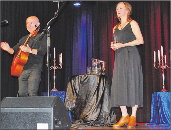 Ein Ohrenschmaus: Bereits zum dritten Mal waren Kieran Gross und Annie Kinsella zu Gast im Forum Seon. (Bilder: hh.)