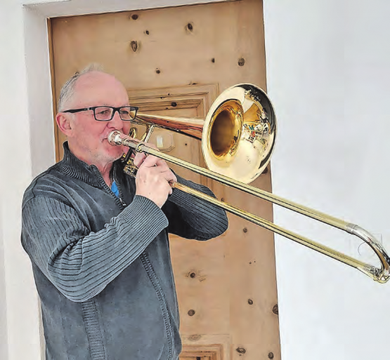 Köbi Furrer in Aktion: Die Musik ist ein wichtiger Teil seines Lebens. (Bild: zVg.)
