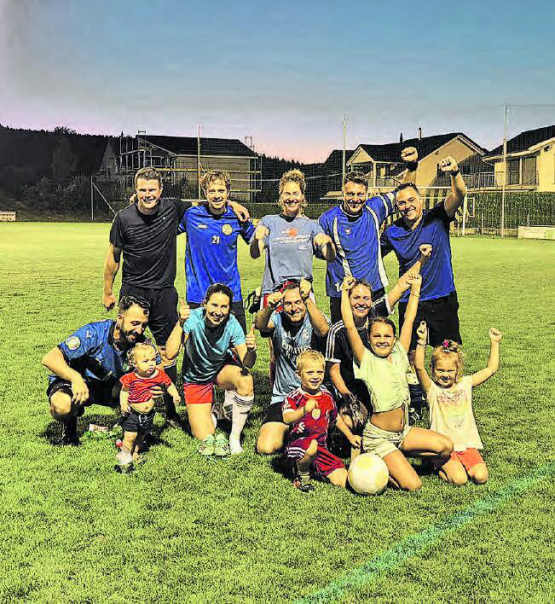 Das Team Club 200: Sieger der neu geschaffenen Kategorie «Spiel und Spass». (Bild: zVg.)