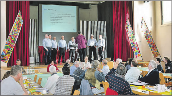 Delegiertenversammlung vom Chorverband Aargau Südwest: Musikalische Begrüssung der 18 Delegierten durch den Männerchor Burg. (Bild: mars.)