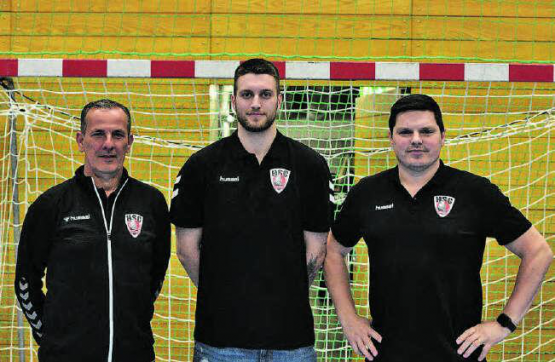 Neues Gesicht beim HSC Suhr Aarau: HSC-Sportchef Mike Conde, Ivan Herceg und Cheftrainer Aleksandar Stevic freuen sich auf die Zusammenarbeit. (Bild: zVg.)