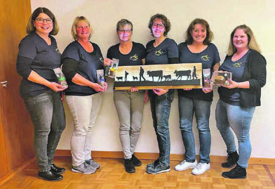 Der Landfrauenverein Holziken: (v.l.) Irene Lüscher (Präsidentin), Edith Brunner, Vreni Meier, Barbara Lüscher (zurückgetretene Präsidentin), Irene Leuenberger und Swenja Lehmann. (Bild: zVg.)
