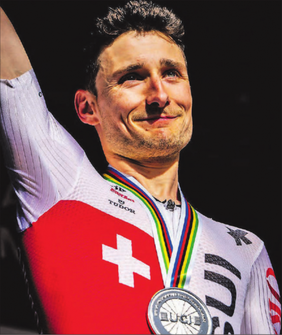 Strahlt mit seiner Silbermedaille um die Wette: Der Gränicher Mountainbiker Joris Ryf wird Vize-Weltmeister. (Bild: zVg.)