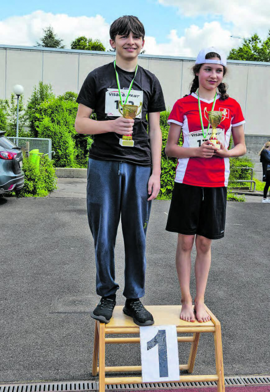 Fabio Castelnuevo und Emma Racki sind in diesem Jahr die jeweils «schnällschte Gondischwiler». (Bild: zVg.)