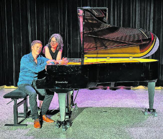 Das «duo dialogante» mit Sabine Bachmann-Frey und Tizian Naef spielt am 27. April im reformierten Kirchgemeindehaus in Reinach. (Bild: zVg.)