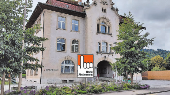 Die Wahlen und Abstimmungen sorgten für einige Veränderungen. (Bild: rms., Bildbearbeitung: Iris Schaffner)