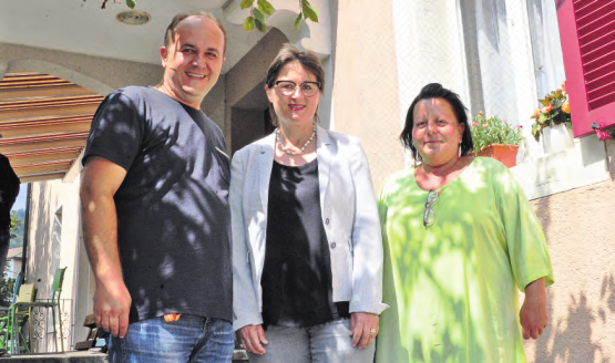 Franziska Roth zu Besuch im Menziker Sternen: Die Regierungsrätin, flankiert von der Leiterin Ute Fritzsch und Boban Petkovic. (Bilder: mars)