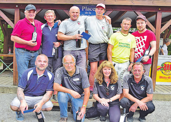 Die fünf preisberechtigten Teams: v. h. li. Urs Peter/Hubert Rabenseifner, PC Schöftland (2.), Beat Schilt/Fredy Kunz, PC Reiden (1.), Roger Heiz/Etienne Höltschi, PC Bachgraben (3.), v. v. li. Fabrice Hirt/Peter Weidenmann, PC Schöftland (4.), Bea Paolini/Edi Liechti, PC Erlinsbach (5.). (Bilder: aw.)