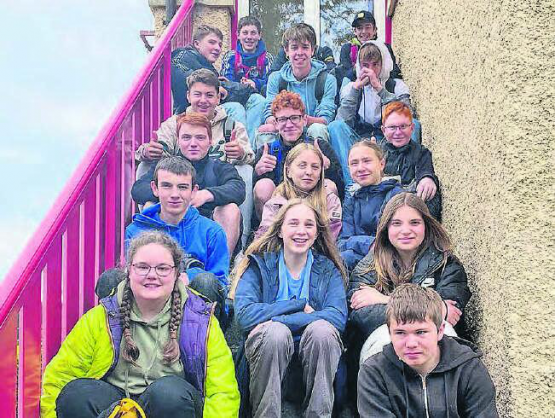 Die Konfirmanden der Kirchgemeinden Reinach-Leimbach und Menziken-Burg verbrachten gemeinsam abwechslungsreiche Lagertage. (Bild: zVg.)