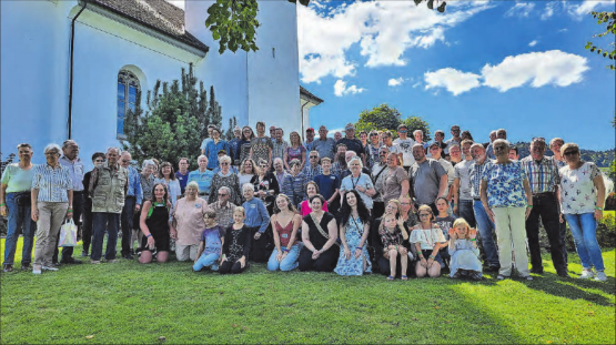Die 33 Nachkommen des zirka 1679 ausgewanderten Jacob Frey mit ihren hiesigen Verwandten beim Familientreffen. (Bilder: zVg.)