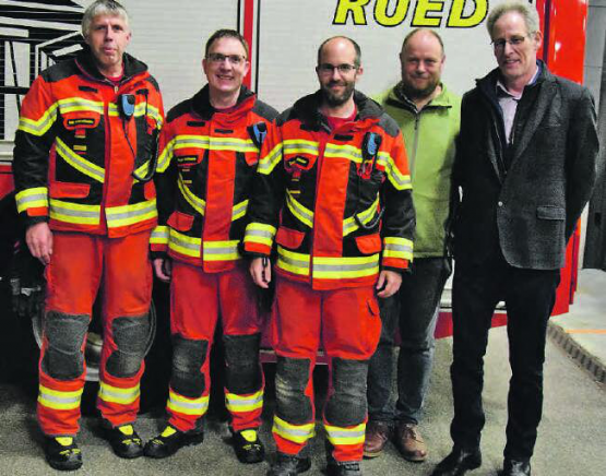 Per 1. Januar 2025 wird die Stabübergabe erfolgen (v.l.): Ueli Sommerhalder und Roger Hofmann, Dominic Matter sowie Gemeinderat Markus Bolliger (Schlossrued) und Vizeammann Heinz Sommerhalder (Schmiedrued). (Bilder: st.)