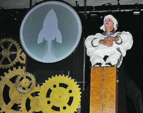 Aus einem anderen Blickwinkel: Comedia zap befassten sich mit der Zeit in verschiedenen Momenten. (Bild: hh)