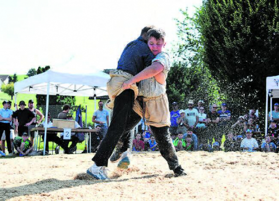 Der Rickenbacher Aurelio Thürig kämpfte im Schlussgang gegen Martin Hanke. (Bild: mars.)