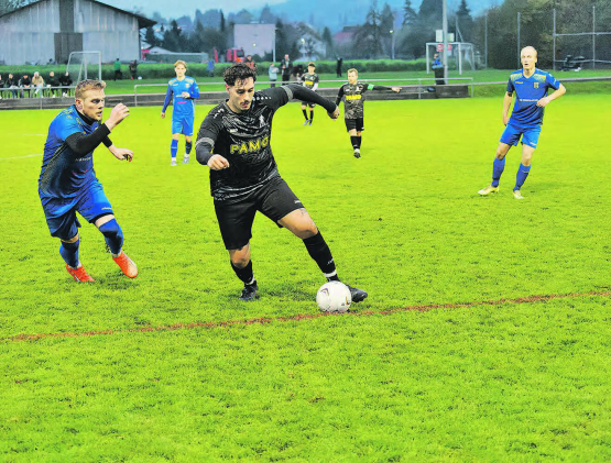 Der FC Gontenschwil zog im Nachholspiel gegen Seengen den Kopf spät aus der Schlinge. (Bild: Roland Jaus)