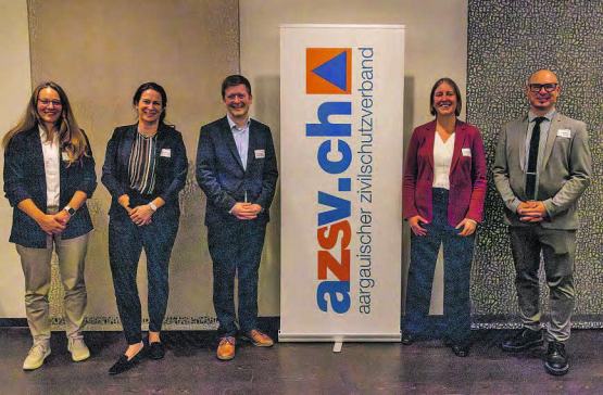 Hochkarätige Referierende: (v.l.) Leonie Mannhart, Katrin Gisler, Sandro Senn, Dr. Mirjam Kosch, Bernhard Droz. (Bilder: zVg.)