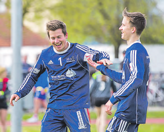 Grund zur Freude: Die Männer des STV Oberentfelden holten in der vierten NLA-Runde vier Punkte. (Bild: fba.)