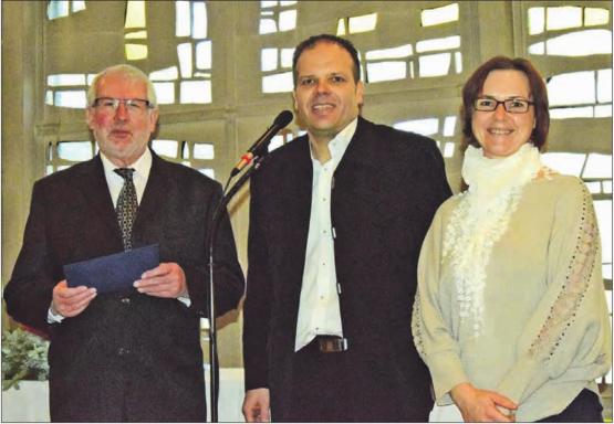 Er hat die Kirchgemeinde Muhen mehrfach geprägt: Ulrich Kraft (li.) mit seinem Vize Matthias Grütter und seiner Nachfolgerin Anita Acklin. (Bilder: st.)