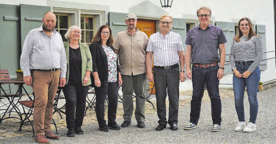 Der Gemeinderat der Amtsperiode 2026-2029 mit dem Gemeindeschreiber und der Gemeindeschreiber-Stv.: v.l.n.r. Markus Bolliger, Beatrice Neeser, Monika Hugentobler, André Windisch, Martin Goldenberger, Peter Lüthy und Samira Kuchling. (Bild: zVg.)