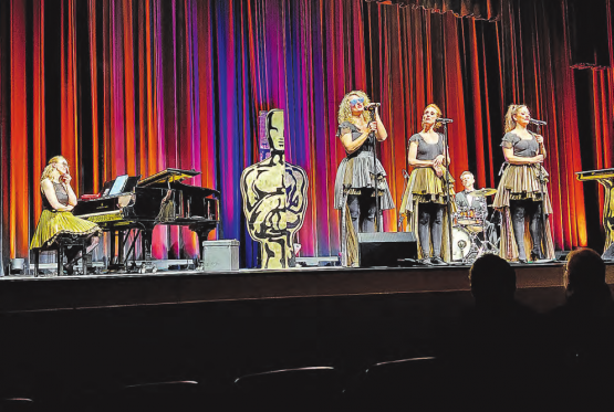 Die Exfreundinnen überzeugten mit einer vergnüglichen Bühnenshow. (Bild: Roland Marti)