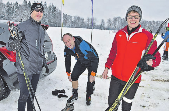 Testeten neue Skis und die Loipe: Ein Dreierteam vom STV Holziken freute sich auf das Vergnügen im Schnee.
