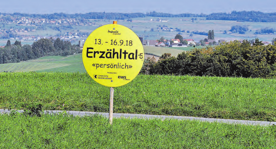 Erzähltal und seine gelben Punkte: beleben bereits zum zehnten Mal das Landschaftsbild im aargauSüd. (Bilder: mars.)