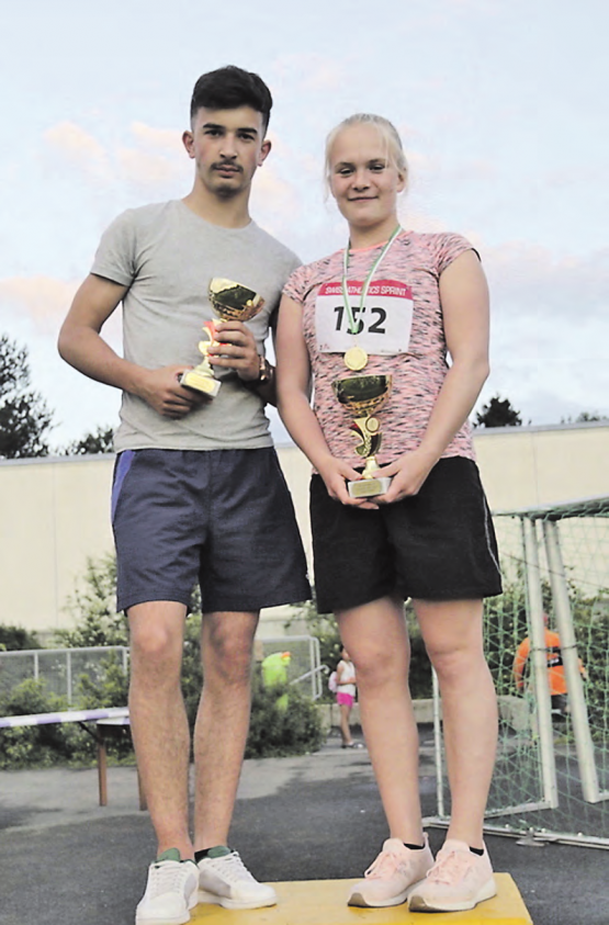 Di schnällschte Gondischwiler: Larissa Neuenschwander und Bleon Aradini (es fehlt Anna Habegger). (Bilder: zVg.)