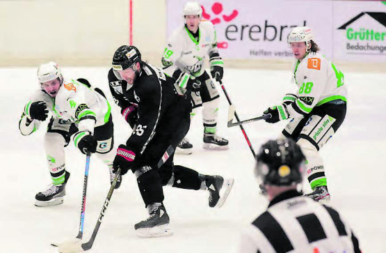 Denis Zogg hält dem 1.-Liga-Club die Treue: In rund einem Monat steht das erste Testspiel mit den Red Lions Reinach an. (Archivbild: rc.)