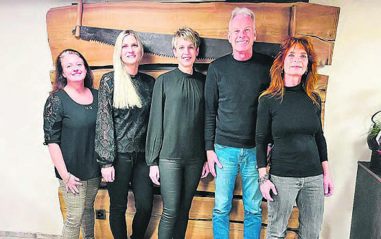 Der Vorstand des Vereins Regionales Alterszentrum Schöftland sieht sich als «persona non grata»: (v.l.) Andrea Hassan, Bettina Bossard, Monika Burgherr (Präsidentin), Andreas Keller (Vize), Maya Waldburger. (Bild: zVg.)