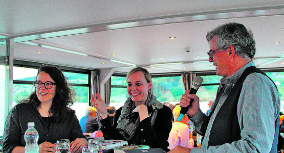 Anregend, aufregend: Die Buchempfehlungen von Rebekka Salm, Nicola Steiner und Moderator Urs Heinz Aerni. (Bild: grh)