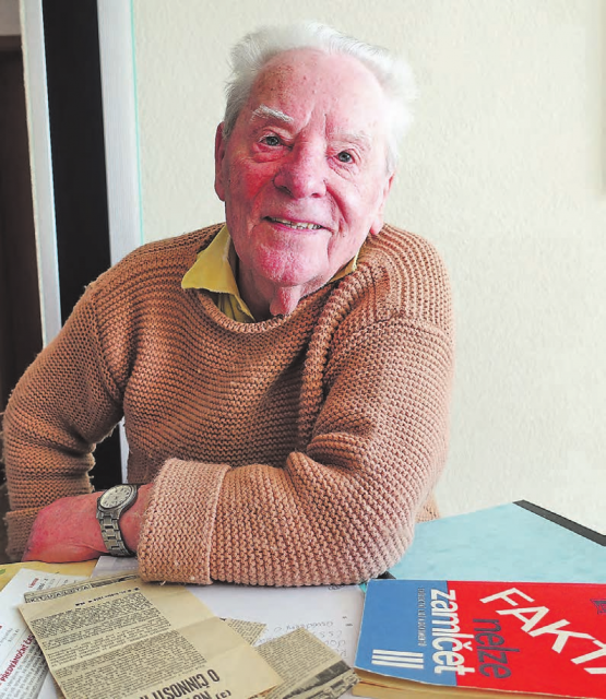 Franz Vrbka: War in der tschechoslowakischen Republik über zehn Jahre politischer Häftling, bevor er mit seiner Frau und seiner Tochter1968 in die Schweiz flüchtete.