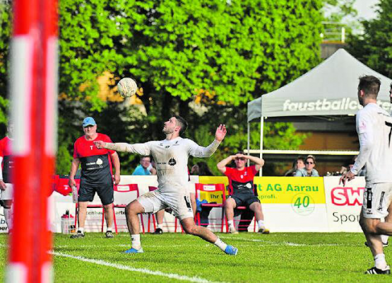 Die Oberentfelder kassieren die erste Niederlage der Saison, bleiben jedoch weiterhin an der Tabellenspitze. (Bild: Alexander Stürchler / Swiss Faustball)