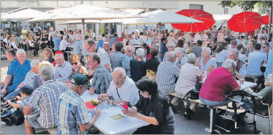 Dicht gedrängt sassen viele Gränicherinnen und Gränicher an der Bundesfeier. (Bilder: hzb)