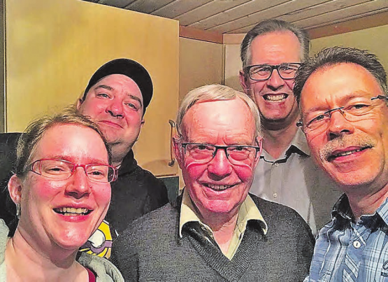 Der Vorstand des Feuerwehrvereins Egliswil: (v.li.): Silvana Werren, Kassierin; Daniel Werren, Programmchef; Christian Brechbühl,Vizepräsident; Markus Denk, Präsident; und Roman Huber, Aktuar. (Bild: zVg.)