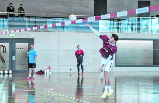 Erfolgreich: Swen Bolliger bildete mit Tim Egolf das Angriffsduo der Oberentfelder an diesem Wochenende. (Bild: Jessica Matuh/Swiss Faustball)