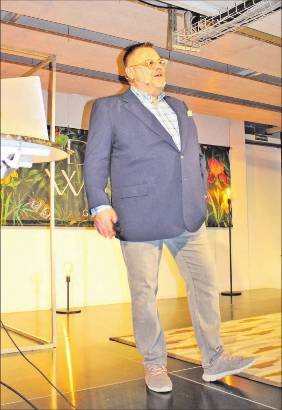 Roy Gerber, Gründer von «Be Unlimited» und der «Kummer Nummer» sprach in der Fabrikchile über sexuellen Missbrauch von Kindern und Jugendlichen. (Bild: grh.)