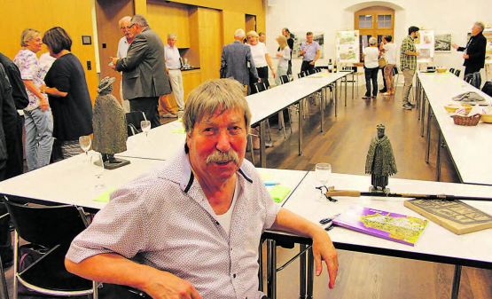 Ludwig Suter: Der Herr Zirkusdirektor nach seiner gelungenen Vorstellung. (Bilder: uke.)