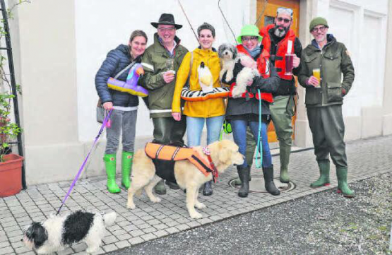 Es war eine Bieridee: Hinter dem Aprilscherz steckt die polysportive Riege des Sportvereins Reinach, eine Art geheim operierender «Ziischtigs-Club».