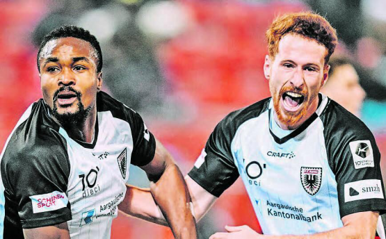 Solide Innenverteidigung: David Acquah (l) und Serge Müller. (Bild: Sarah Rölli)