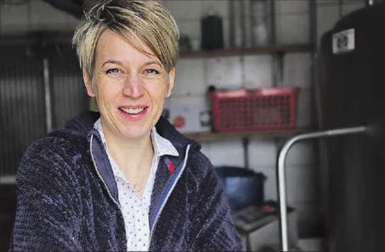 Monika Burgherr gab auch am Sonntag Auskunft: «Wir bieten Biomilch und Eier an. Bei uns in Reitnau gibt es aber noch viele weitere Anbieter.» (Bilder: rc.)