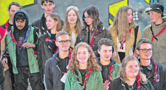 Die strahlenden Gesichter sind berechtigt: Den Schöftler Pfadfinderinnen und Pfadfindern gelang ein tolles Jubiläumsfest.