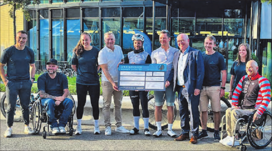 Eine stolze Summe von 20'000 Franken konnte der Schweizer Paraplegiker-Stiftung übergeben werden. (Bild: zVg.)