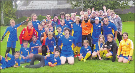 Der Spass stand im Vordergund: Einmal mehr fand das Star-Camp von SAFP, dem FC Menzo-Reinach und der Stiftung Lebenshilfe statt. (Bild: zVg.)